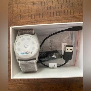 Relief Band Sport Gray Wearable Device: Motion sickness.